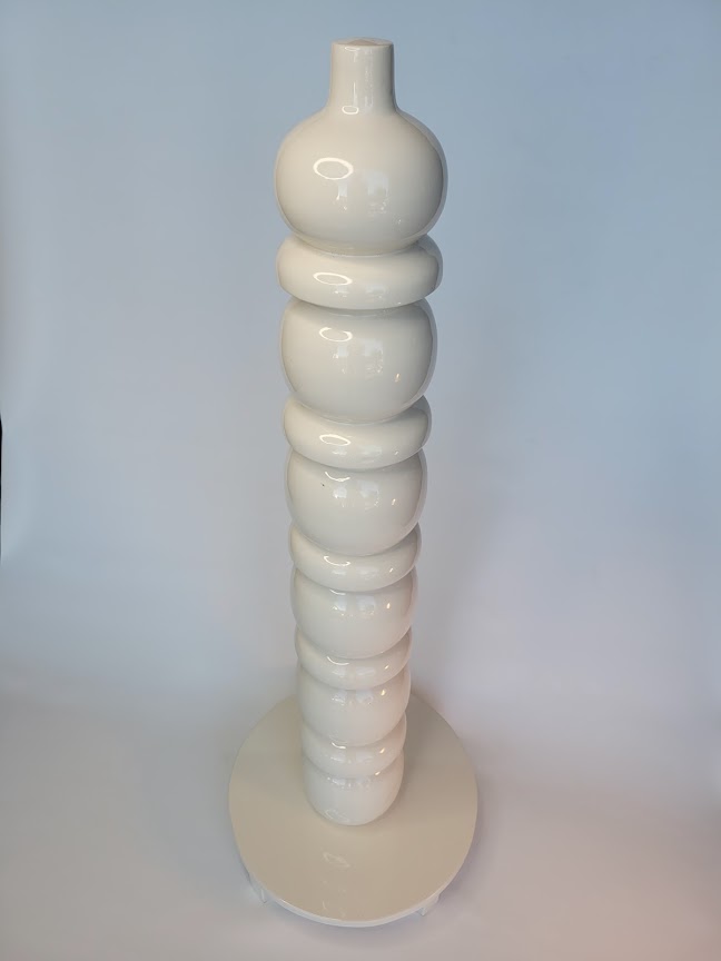 White Glossy Pillar